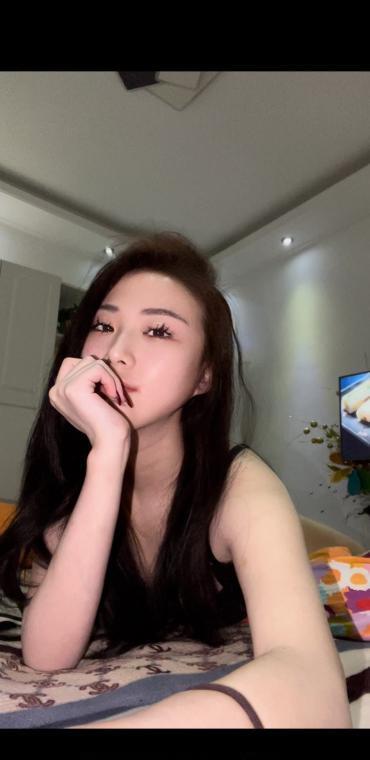 武侯妩媚御姐