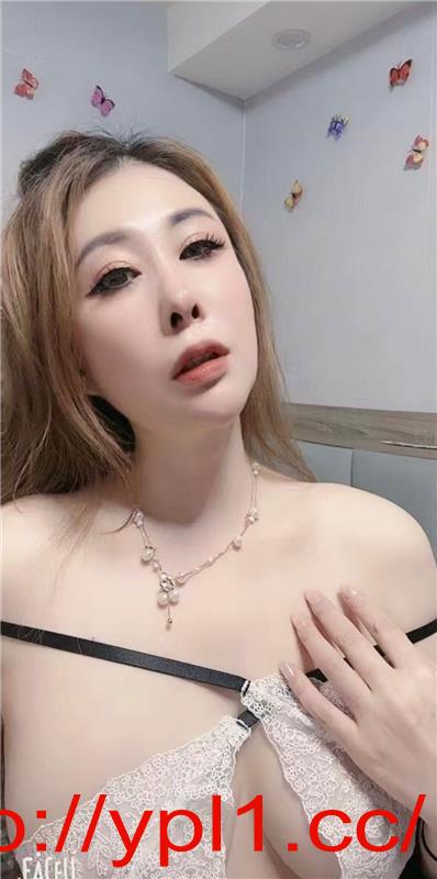 纯欲翘臀大波