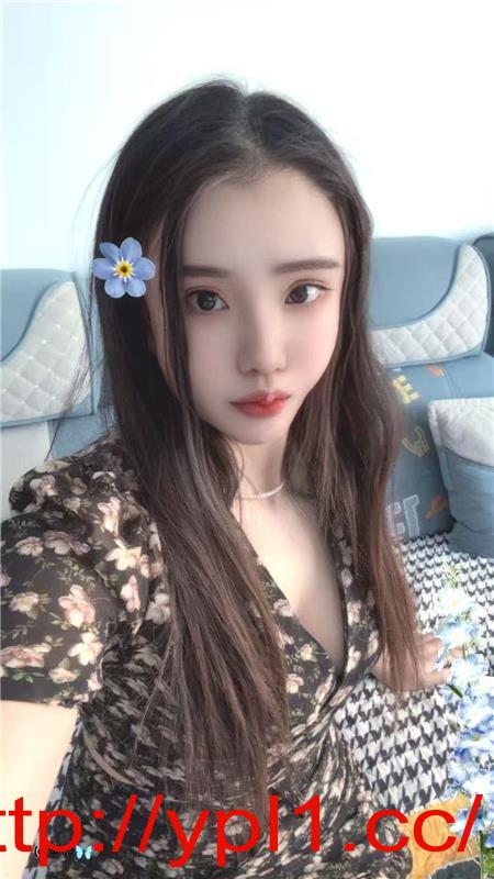 大屁股小萝莉