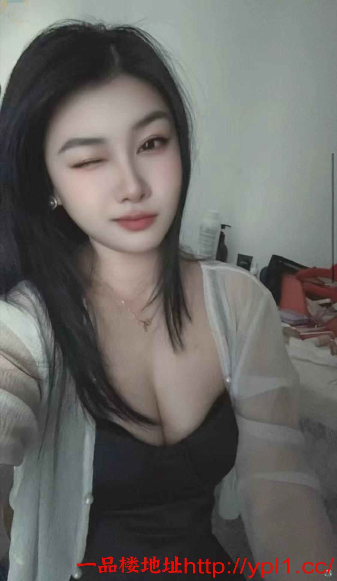 石人漂亮玲玲