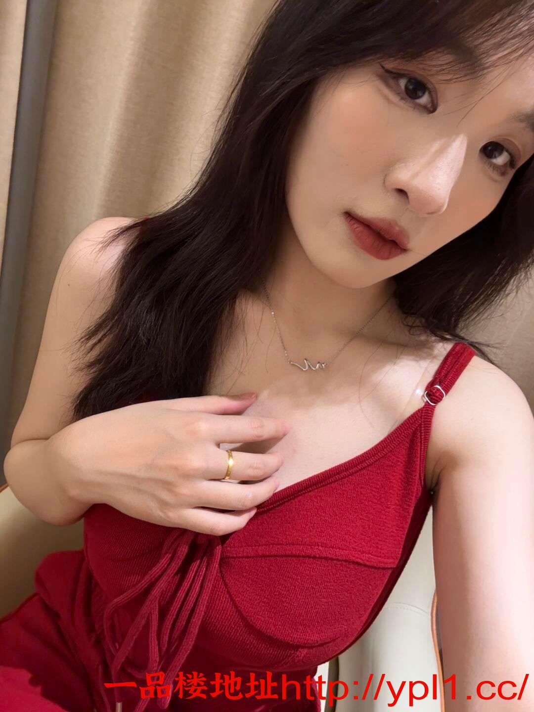 龙岗年轻漂亮的小姐姐 B紧多汁 容易出水