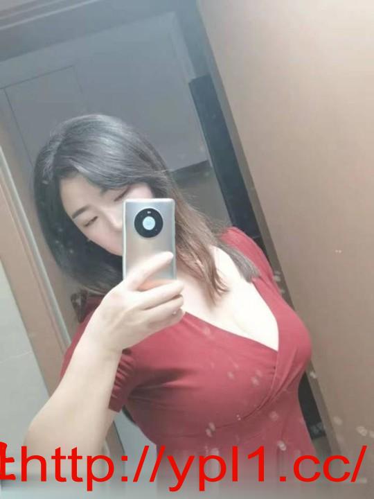 风骚大胸妹