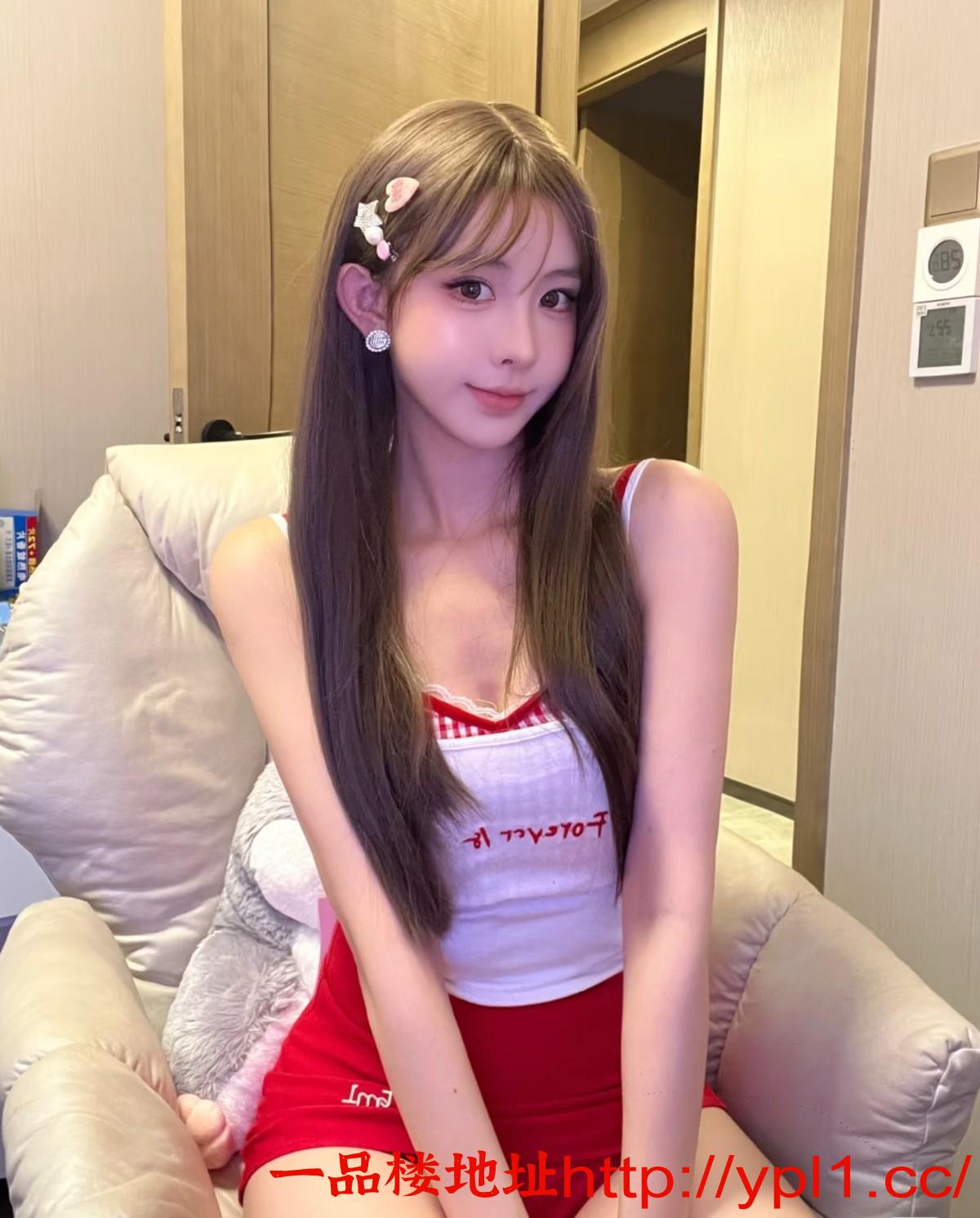 02年骚气小妖精活好叫声很淫荡