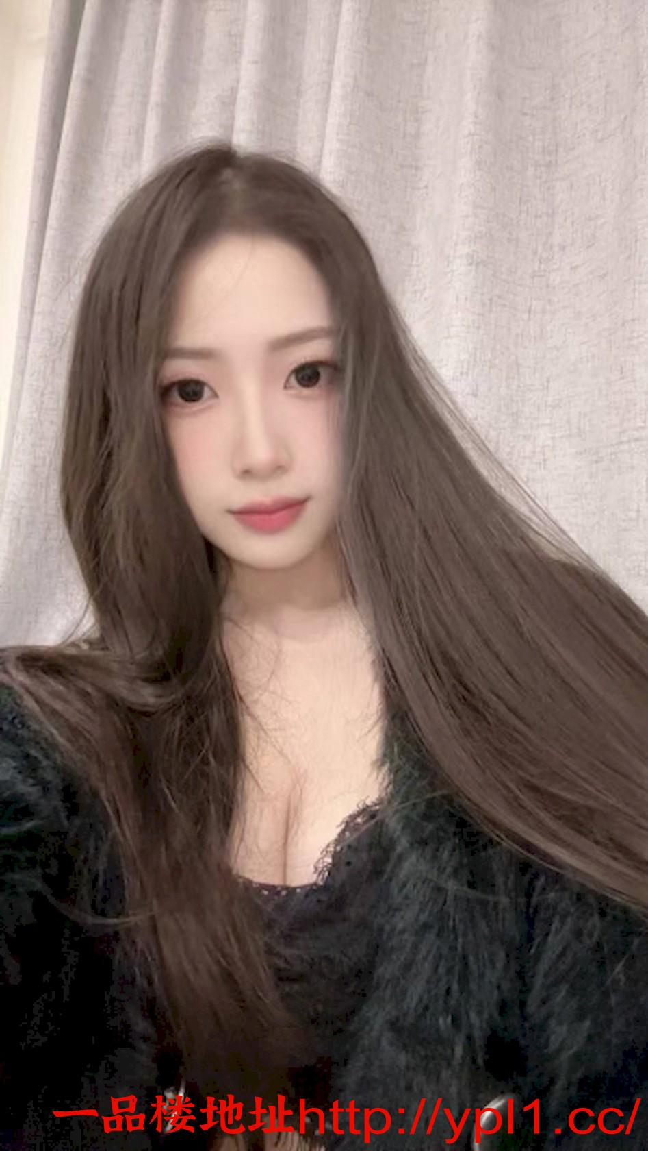 嫩B美少妇