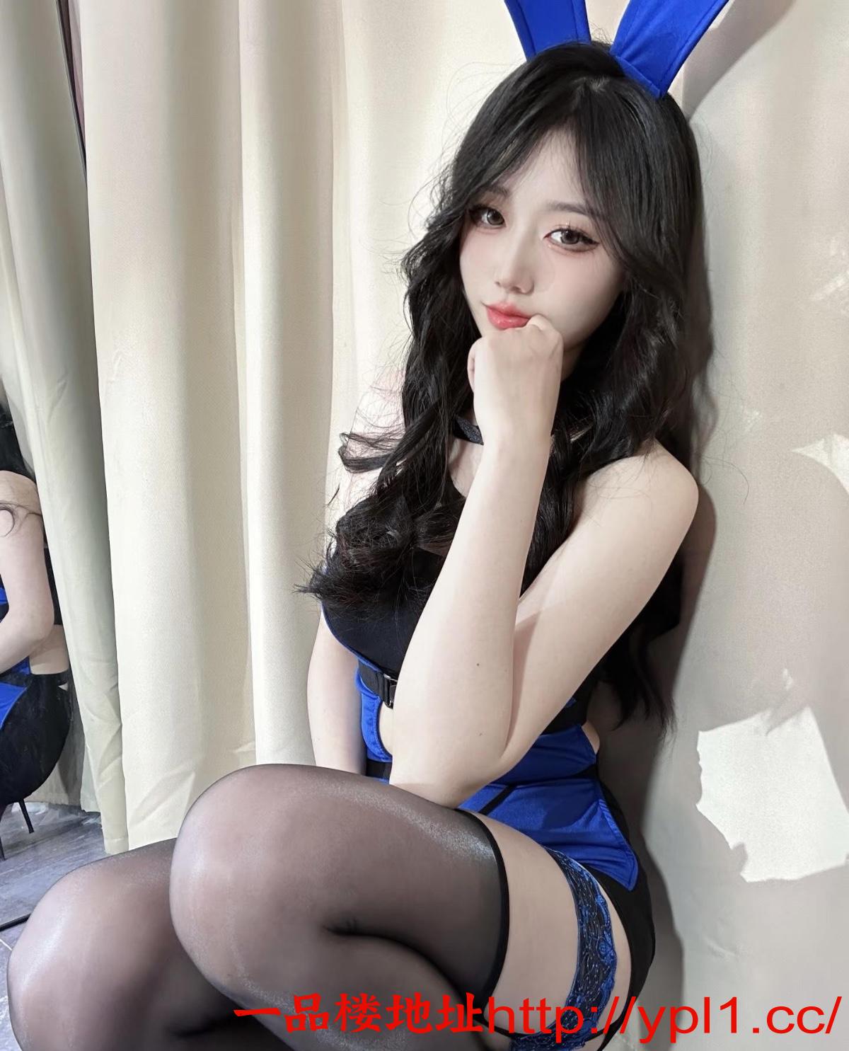瑜伽老师蜜桃臀可颜射