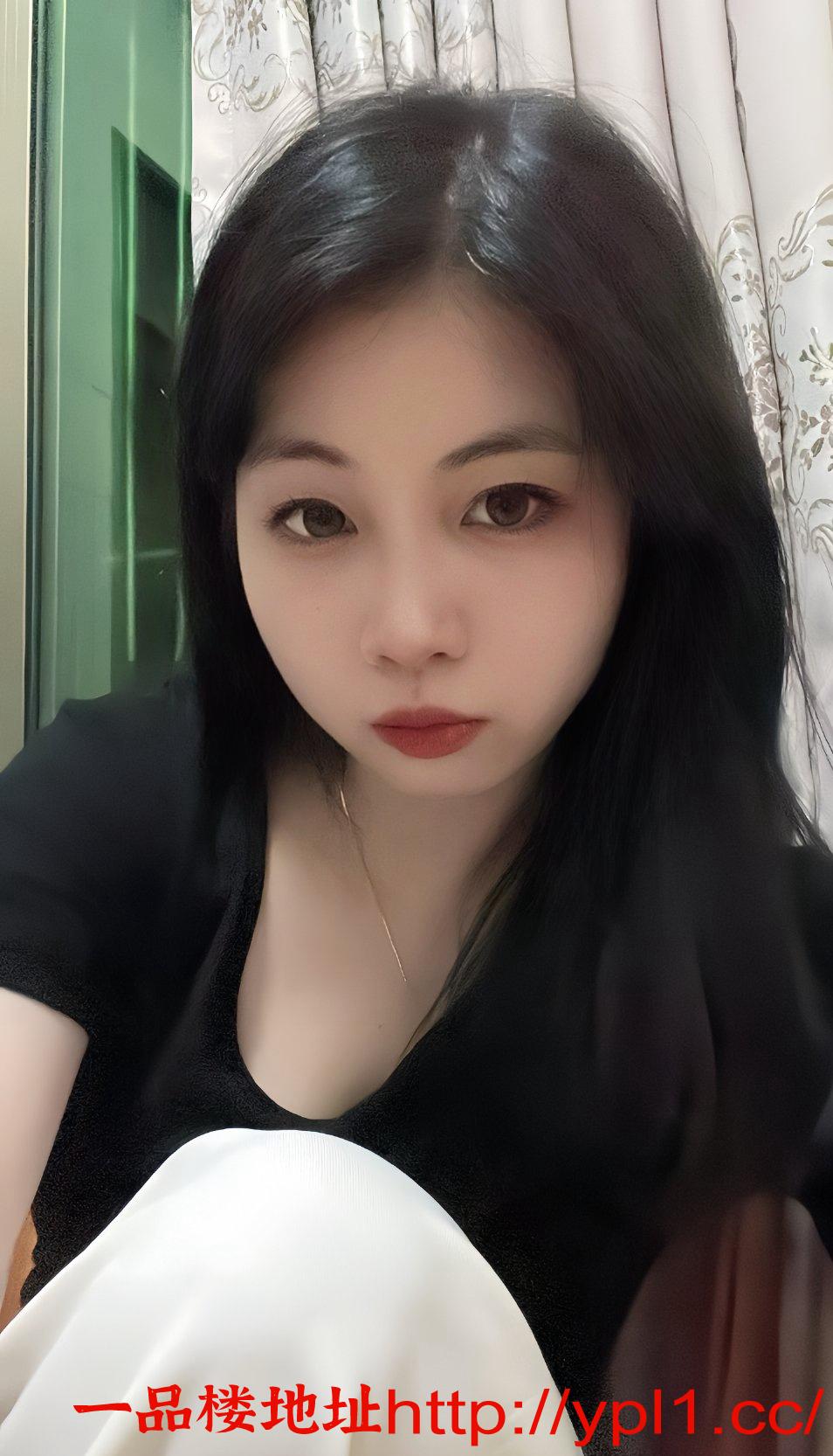 大学生妹妹偶尔兼职 刚下海