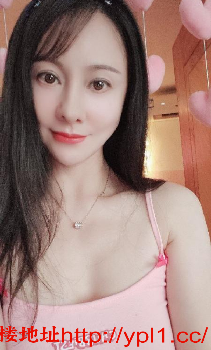 丰满巨乳露露
