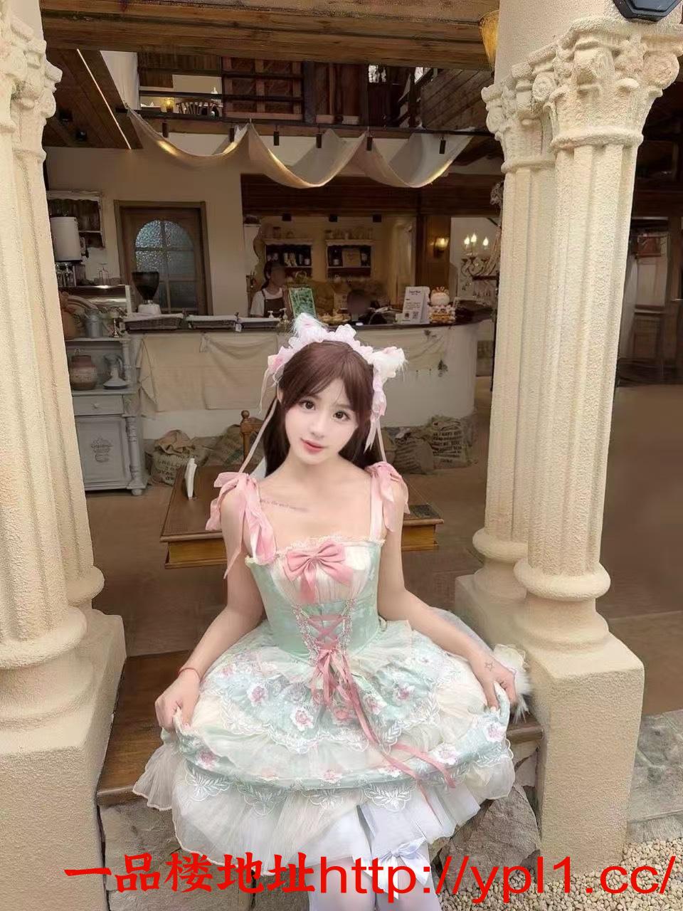 性感制服萝莉